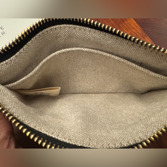 GIVEAWAY #1 - Picture 4 of 5